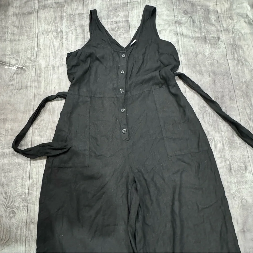 Old Navy Black Sleeveless Jumpsuit - Picture 5 of 5
